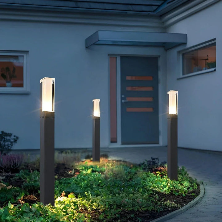 LuxeGlow Garden Light - Illuminate Your Garden with Luxury